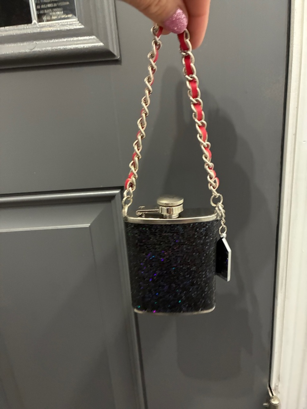 Sparkling Black Flask with silver & Chain brand new